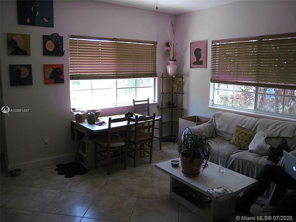 4th image of 744 Euclid Ave #7