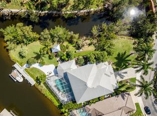 1999 Gordon River Ln, Naples, FL 34104