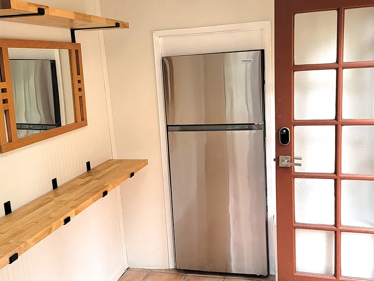 Entry room multi-use space