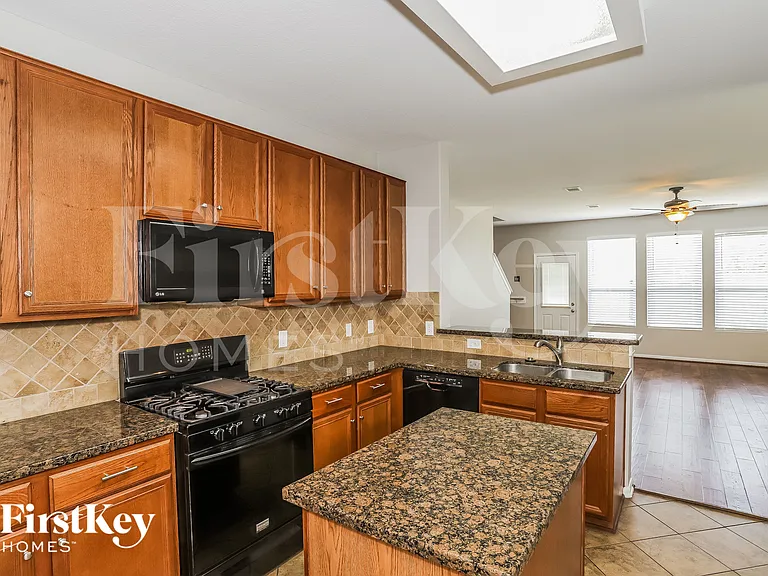 19615 Hardwood Ridge Trl — Photo 6