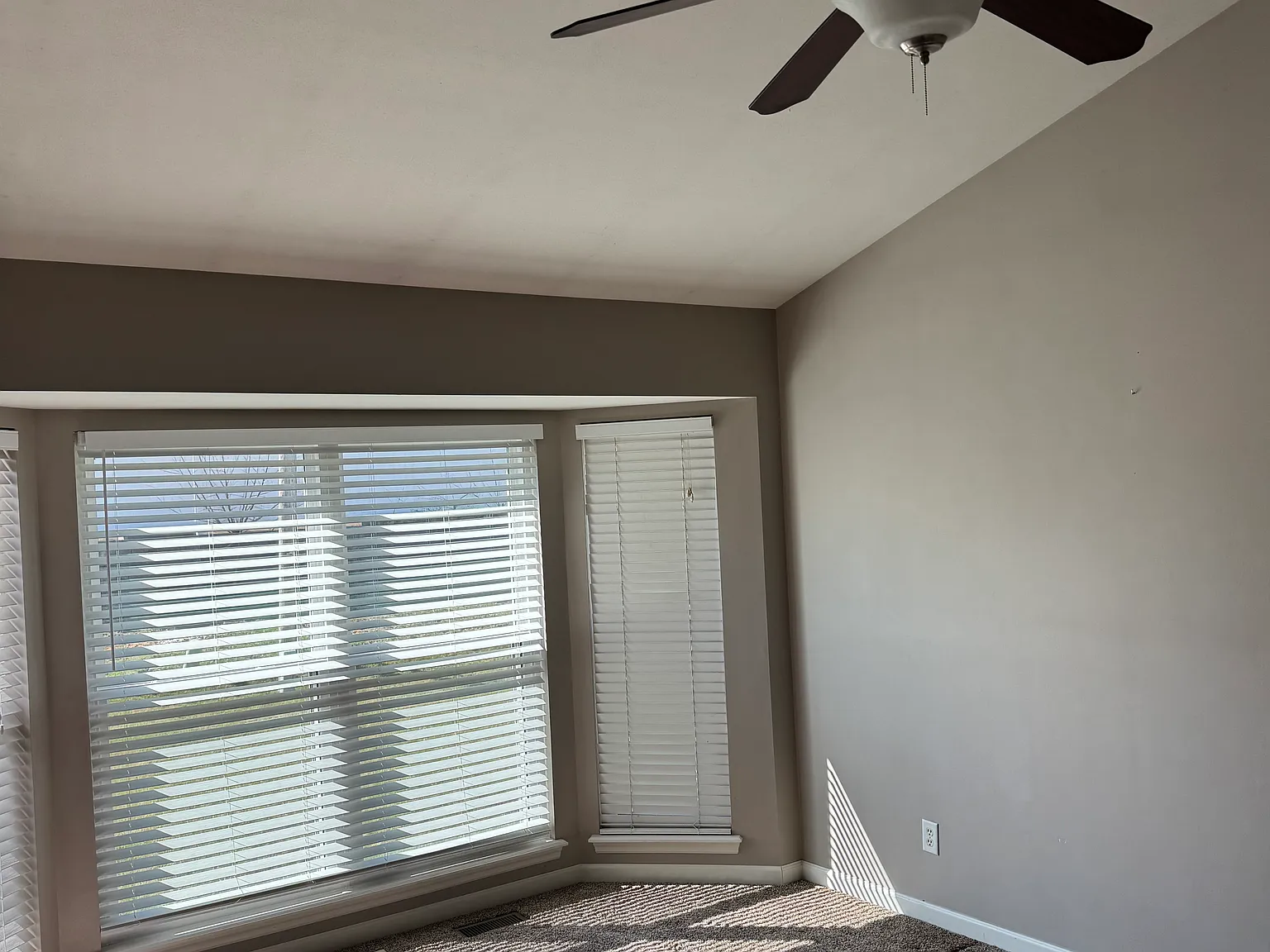 2 bed, 1261 sqft, $1,950 — Photo 4