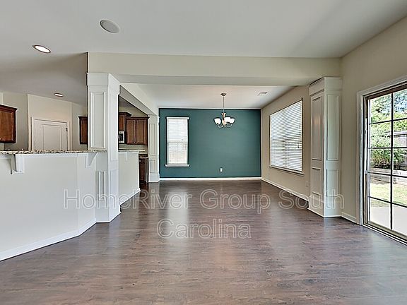 5th image of 336 Eastfair Dr