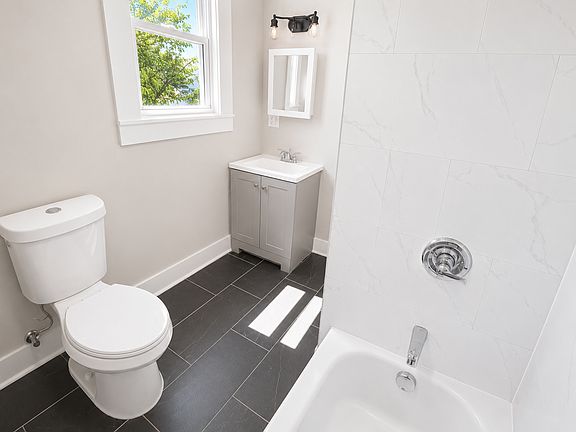 3rd image of 60 Mountainview Ave #3