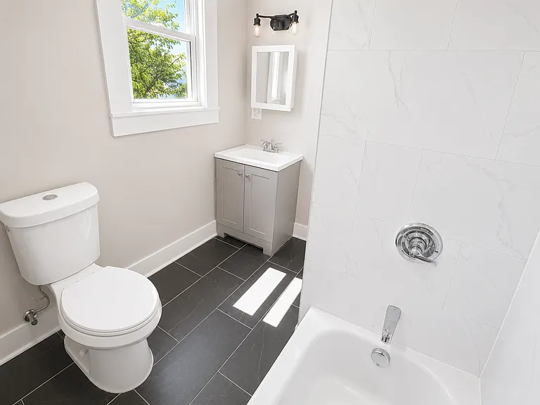 60 Mountainview Ave #3 — Photo 3