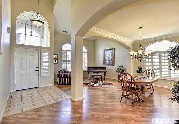 3rd image of 1620 Peninsula Ct