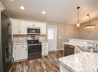 1304 E 69th St N, Sioux Falls, SD 57104