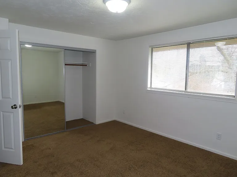 1545 Fetters Loop — Photo 10