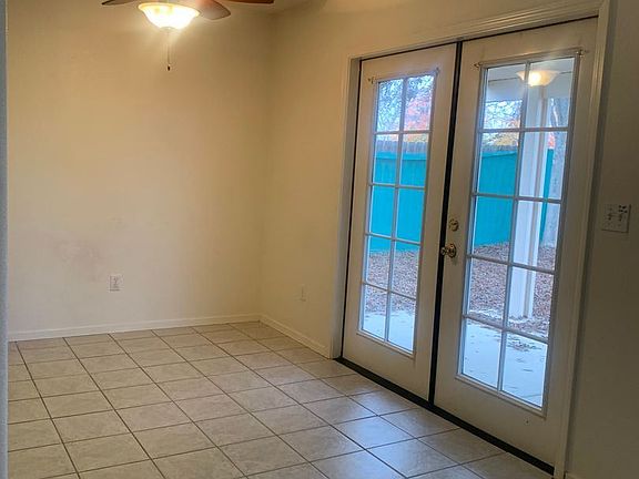 3rd image of 1324 Hoover Way