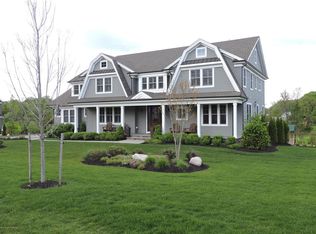 17 Berg Ct W, Middletown, NJ 07748