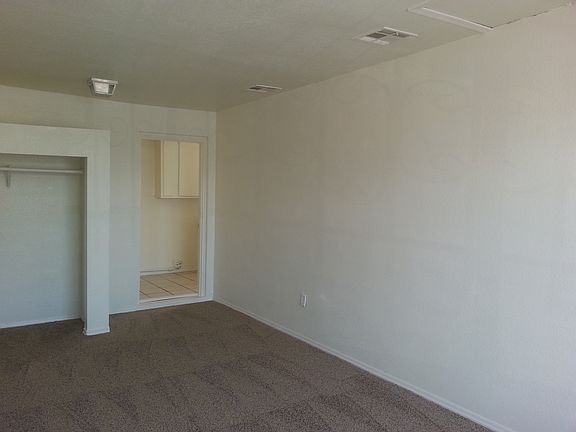 5th image of 4150 N 47th Dr