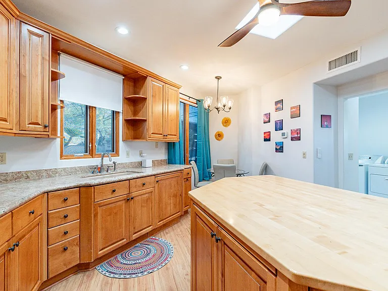 E Montecello Ct — Photo 26