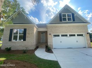 94 Grand Oaks Blvd, Rocky Point, NC 28457