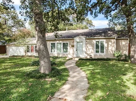 3rd image of 2117 Morning Glory Ave