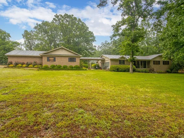 4116 Front Dr, Bryant, AR 72019