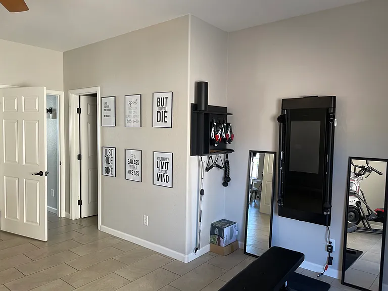 12376 W Sells Dr — Photo 12