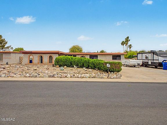 2nd image of 3241 S Hearthstone Dr
