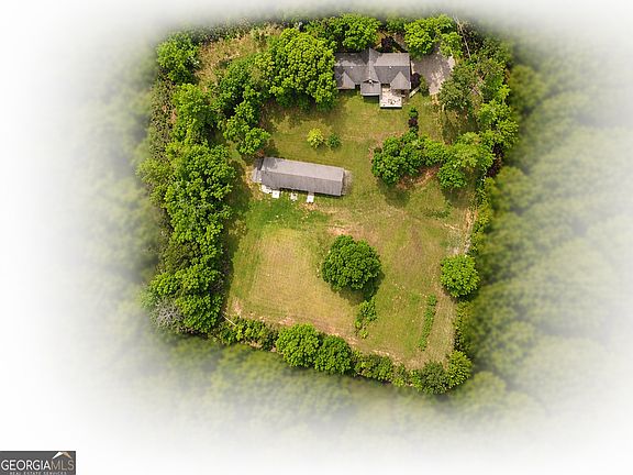 2nd image of 898 Mount Carmel Rd