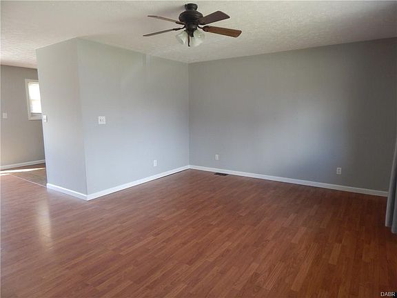 5th image of 106 Merrymaid Dr