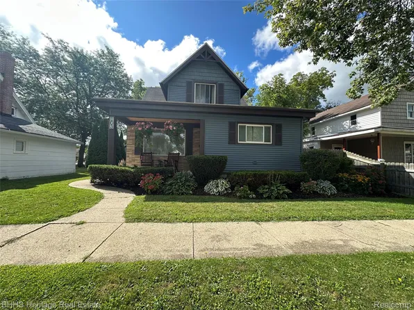 103 W Oakland St, Durand, MI 48429