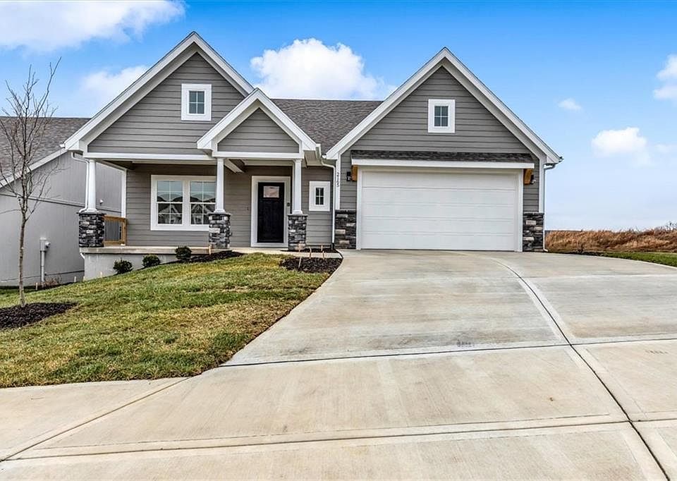 1st image of 2165 Black Walnut Dr