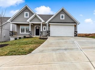 2165 Black Walnut Dr, Liberty, MO 64068