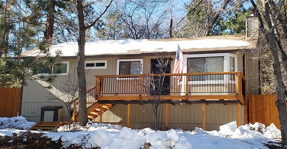 1st image of 460 Vista Ln