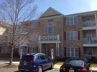 235 Sophee Ln, Lakewood, NJ 08701