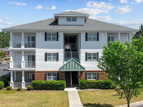 2424 Chancery Ln APT 306, Chesapeake, VA 23321