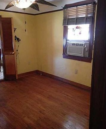 4th image of 9039 Pritchard Pl