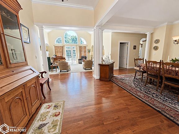 4th image of 3434 Hickory Hills Dr