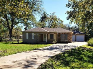 12305 22nd St, Santa Fe, TX 77510