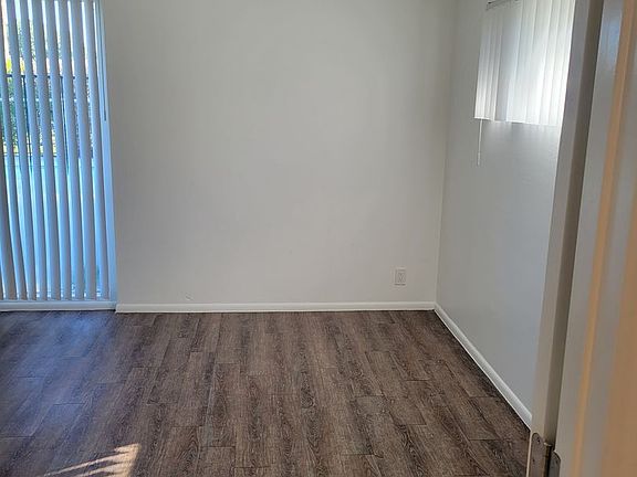 5th image of 2302 N 46th St #6