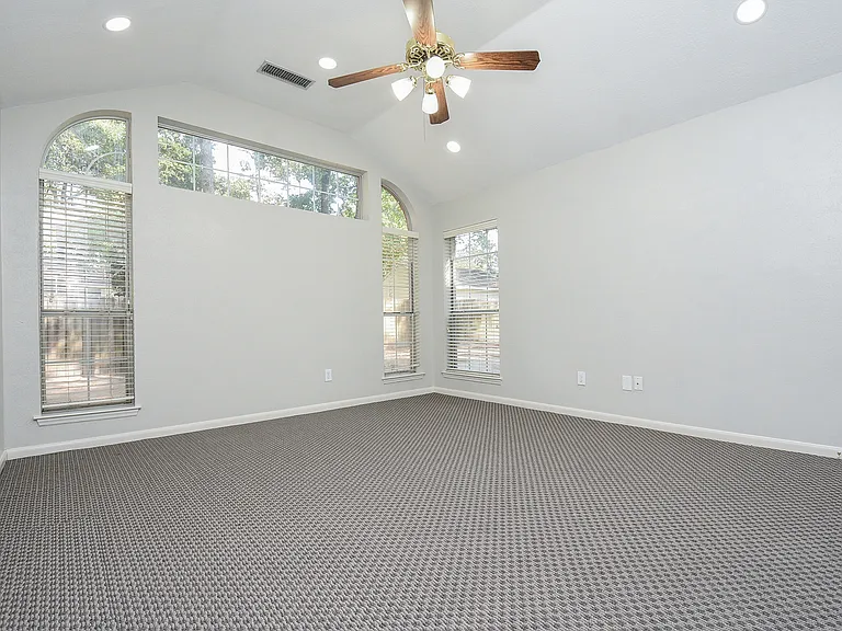 202 W Sterling Pond Cir — Photo 27