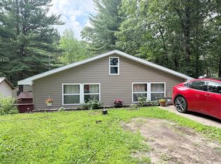 518 Saginaw St, Harrison, MI 48625