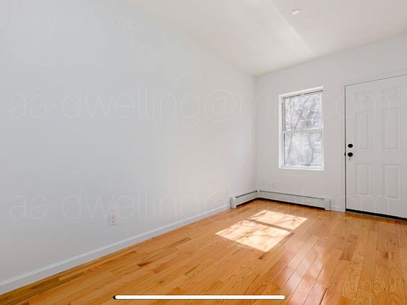 5th image of 838 Herkimer St #B1