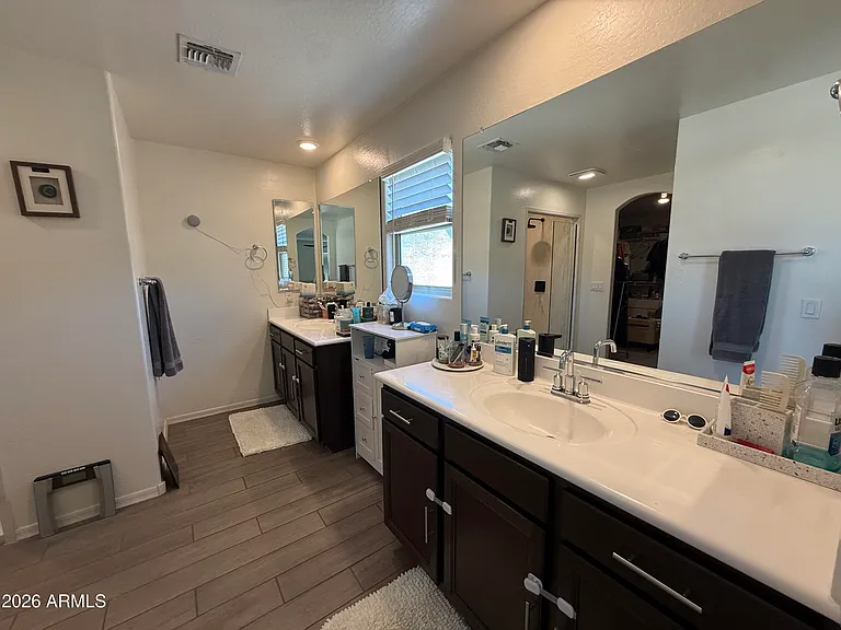 8804 W Jefferson St — Photo 12