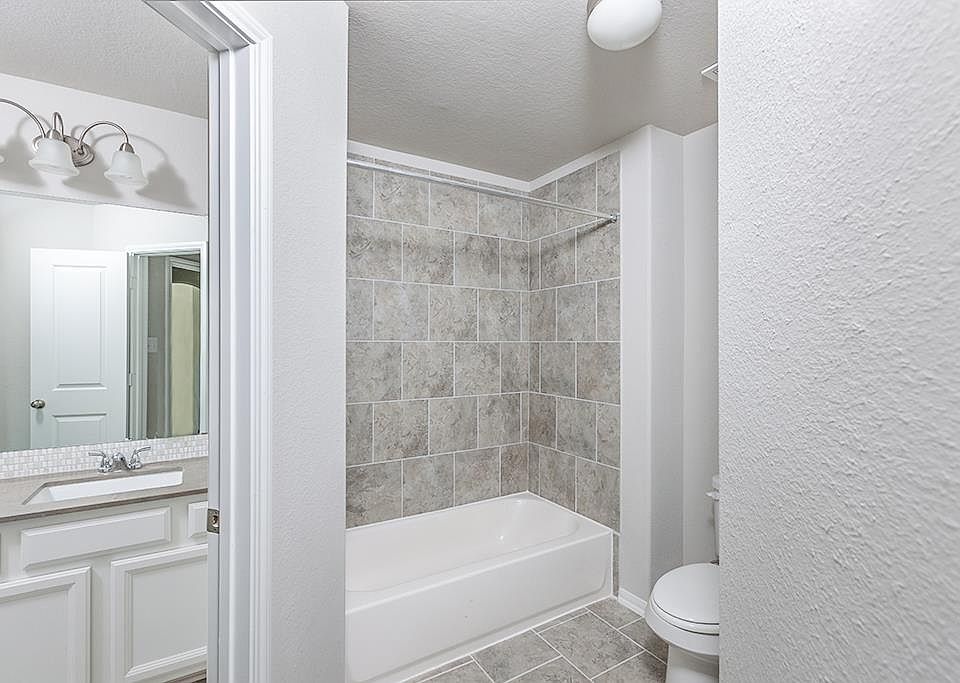 1st image of 25980 N Kings Mill Ln