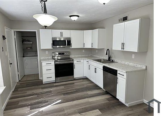 2nd image of 5620 Painter St