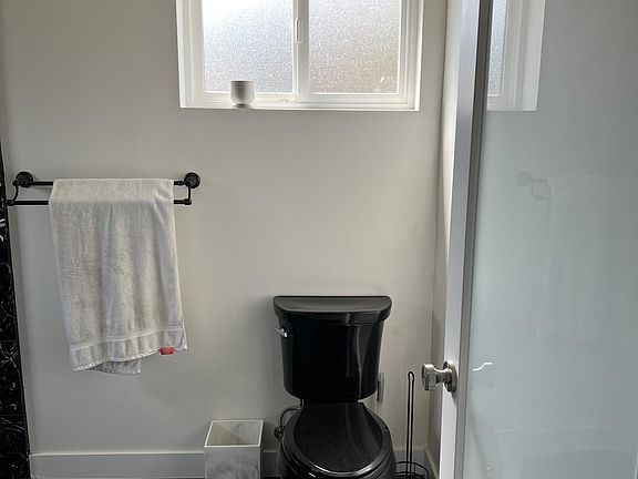 4th image of 7239 Briarcliff Cir