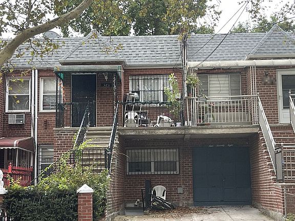 3rd image of 980 E 105th St