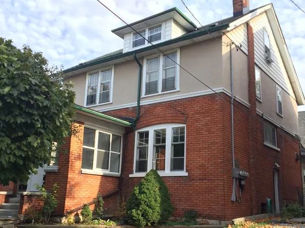 239 Queen St S #4, Hamilton, ON L8P 3T1