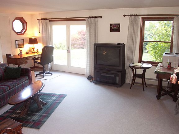 Office in Daylight Basement