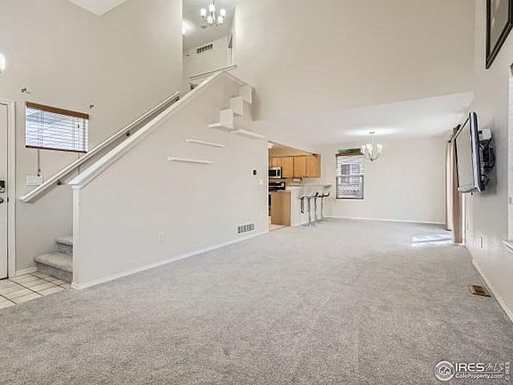 4th image of 1378 Stockton Dr