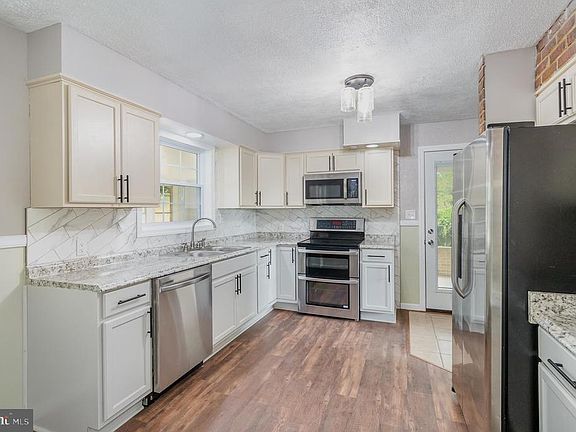 2nd image of 8 Stine Ave