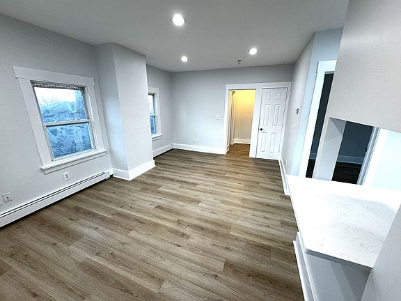 4th image of 95 Clovelly Rd