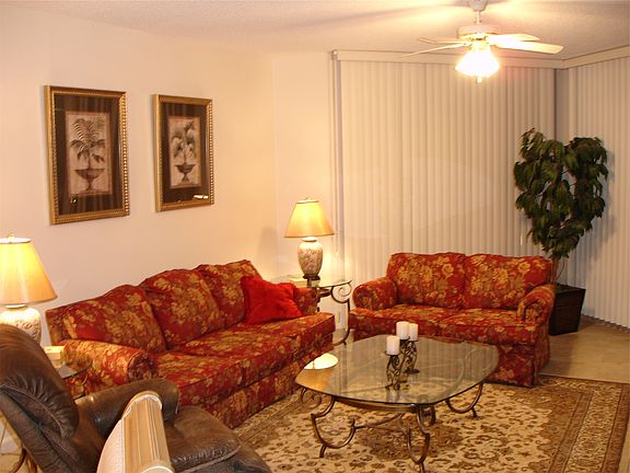 Living room, Broyhill furniture.