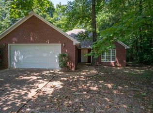 568 Old Humboldt Rd, Jackson, TN 38305