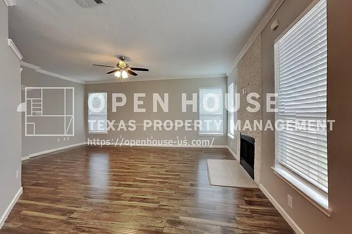 10051 Rio Bravo Rd — Photo 5