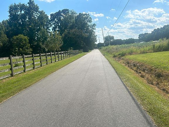 3rd image of 4796 Stone Rd