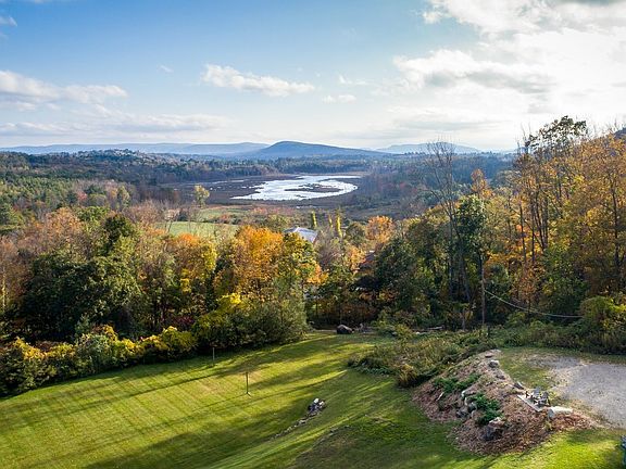 5th image of 79 Reservoir Rd